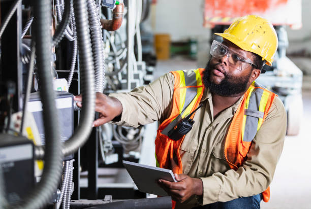 Best Licensed Electrician  in Italy, TX